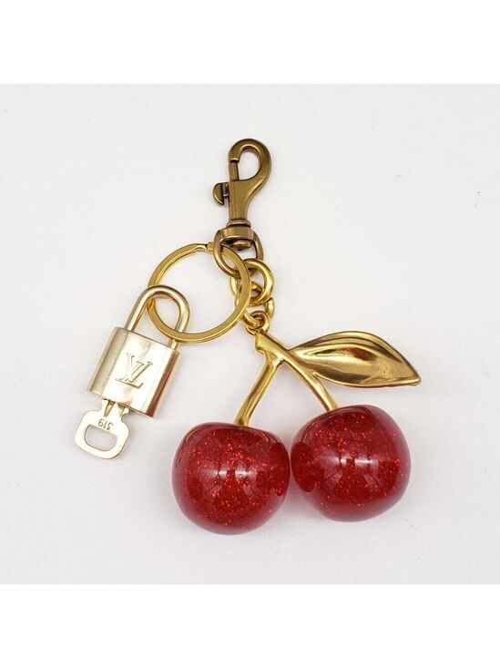 Louis Vuitton Accessories - Louis Vuitton Authentic Gold Padlock 🔑 Key + Stylish Bag Unbranded Apple Charm